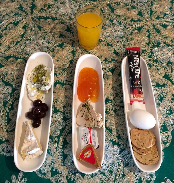 엠버시 호텔 베이루트 객실 사진